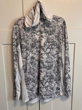 Huk Shirt Mens XL White Camo Hooded Long Sleeve Fishing top